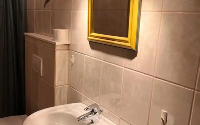 Beautiful 8 Bed Apartment in Hallenberg