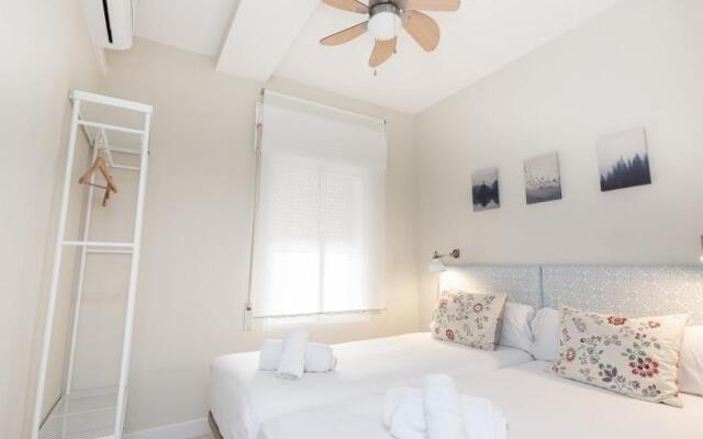 1 Line Beach and Sun