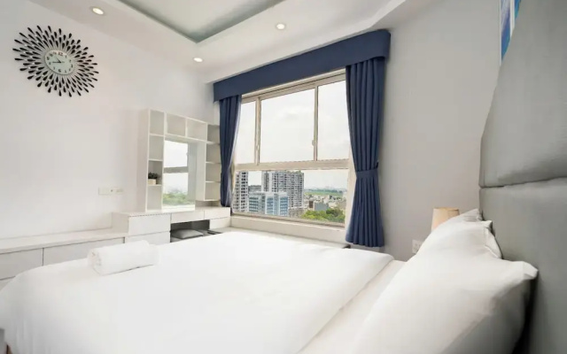 Golden Mansion - Transit Apt Free POOL & GYM