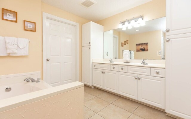 Phoenix Ix 1204 3 Bedroom Condo