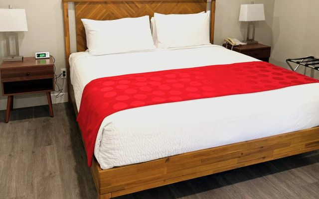 Ramada by Wyndham Los Angeles/Koreatown West