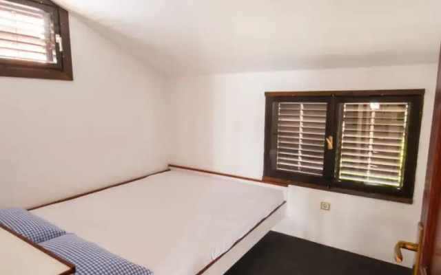 Apartment Kostanjevac