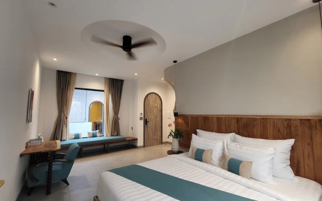 Santori Villa My Khe Beach