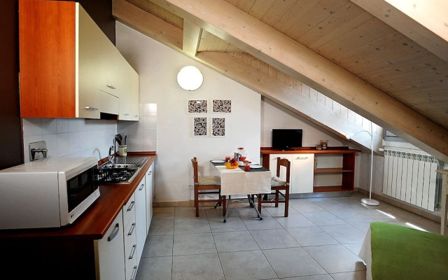 Uno Sguardo sui Tetti by Wonderful Italy