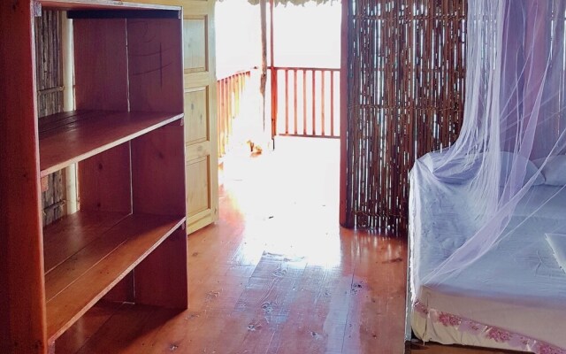 San Blas Private Oceanfront Cabin