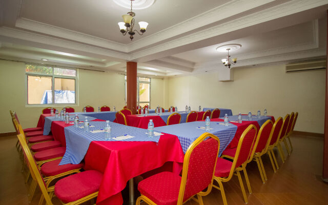 Grand Global Hotel