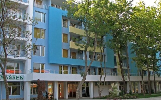 Yassen Apartments