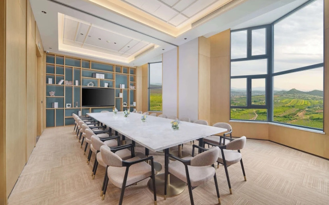 Hilton Garden Inn Huludao Longxing Road