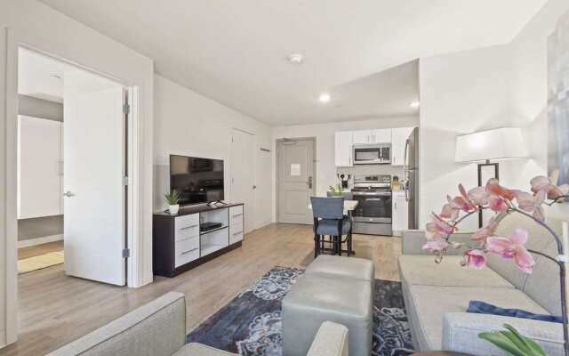 WaterWalk Extended Stay by Wyndham Kansas City - Overland Pk