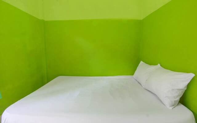 OYO Life 92829 Kos Insan Madani