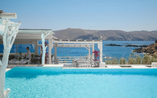 Mykonos Lolita, A Grecotel Resort To Live