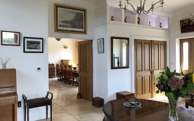 Lillium House