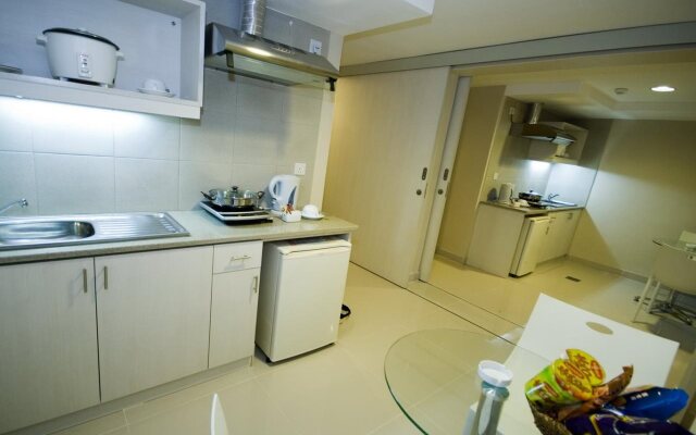LeGallery Suites Hotel