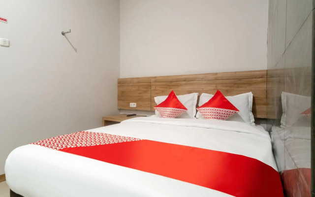 OYO 3159 Festive Inn