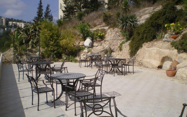 Hotel Marom