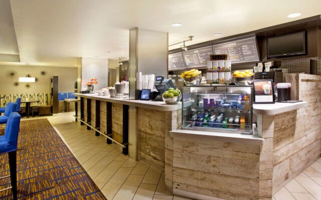 Courtyard By Marriott Vanderbilt-West End