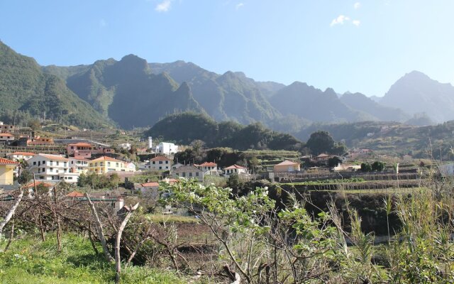 Dinis Country Apartment by Our Madeira