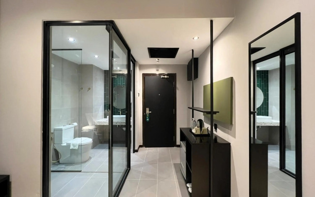 Crystal Crown Kuala Lumpur