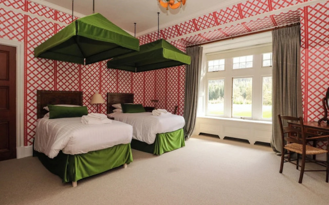 Dalvorar - Mar Lodge Estate