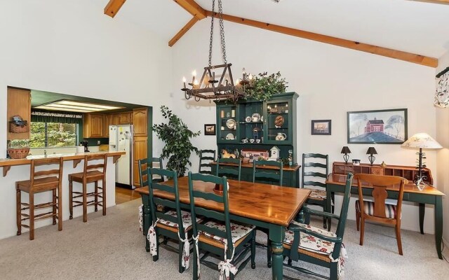 079 Golf and Ski Home