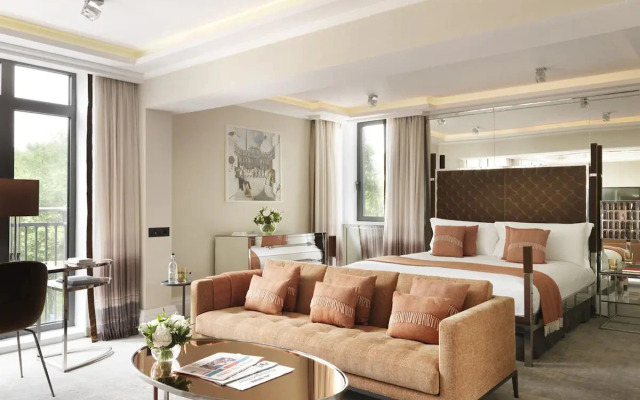 The Athenaeum Hotel & Residences