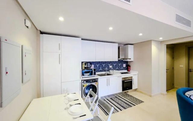 Xuru Stays I Homestyle & Summery 1bdr@ Mangroovy Free Beach Pool