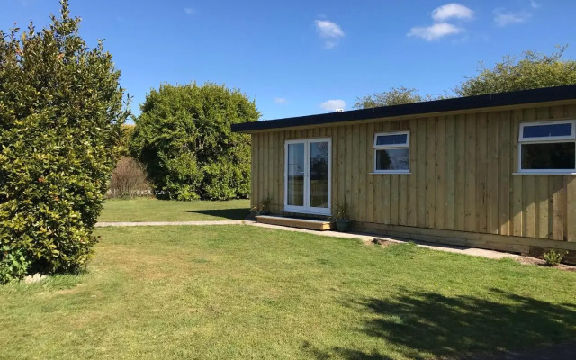 Kingfisher Glamping Cabin