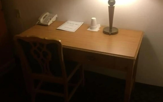 Luxury Inn & Suites