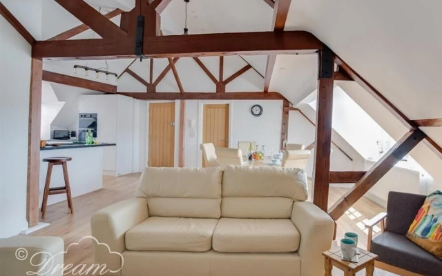 Old Coastguard Apartment 3