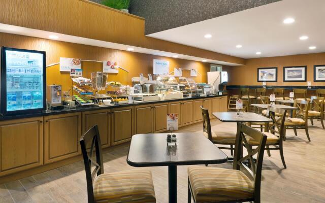 Holiday Inn Express & Suites Fraser - Winter Park Area by IHG