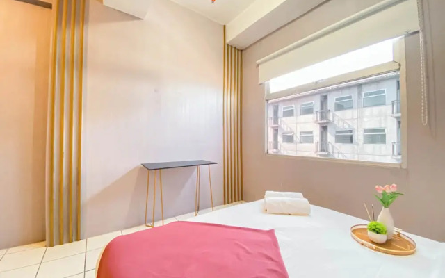 Spacious 1BR at Grand Asia Afrika Apartment
