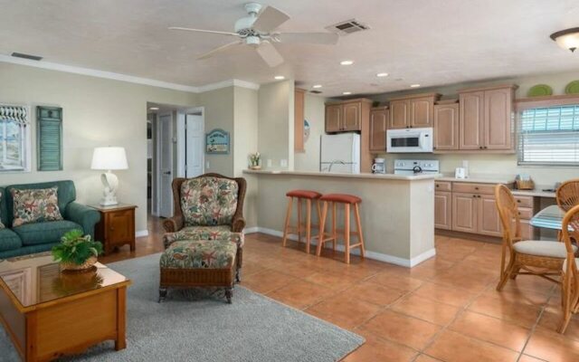 Sanibel Arms West Condominiums