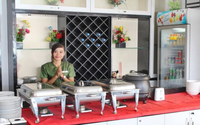 Airy Golden Gate Batam