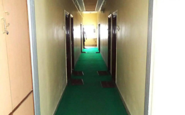 Hotel Mansarovar