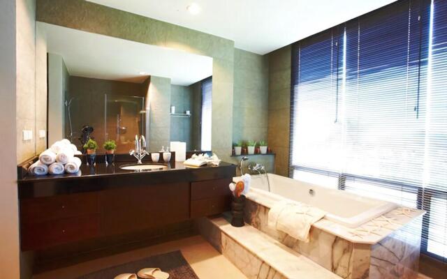 Baan Karon View Apartment