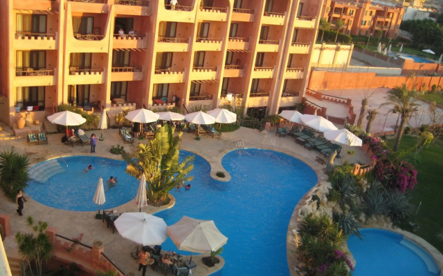 Africana Hotel & Spa