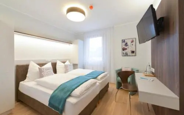 23-hotel
