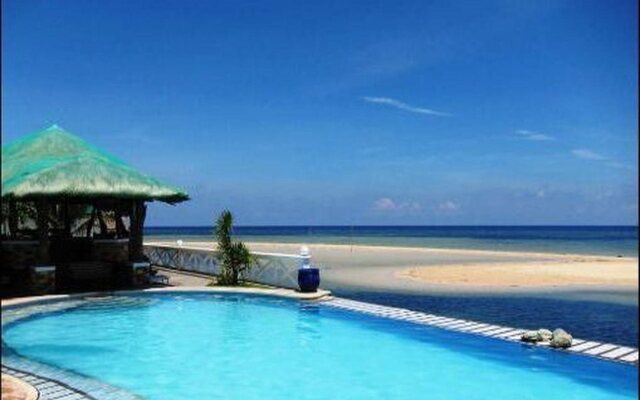 Punta Riviera Resort