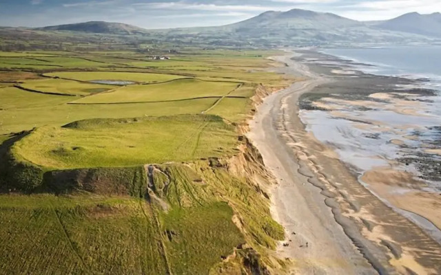 Charming Cabin Near Snowdonia National Park