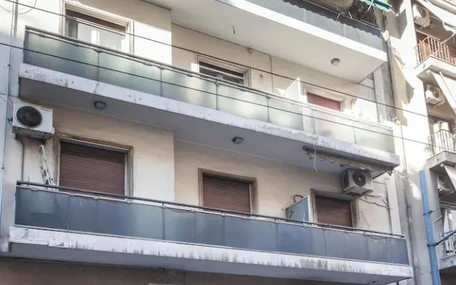 Stylish Renovated 2 Bd Apt in Exarcheia