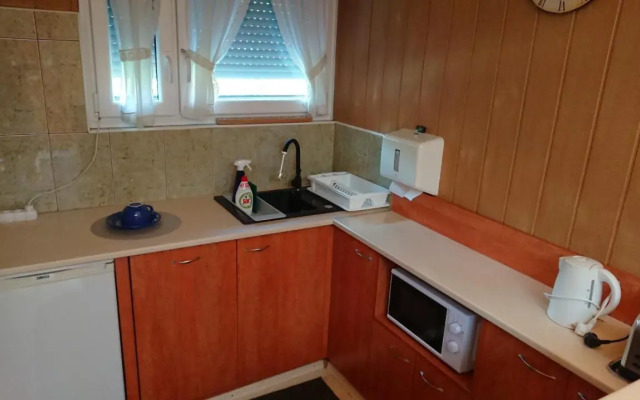 BpR P3 Lodge Apartment with A/C