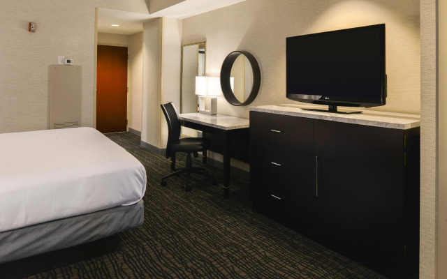 Crowne Plaza Springfield by IHG