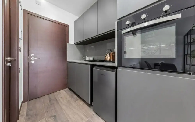 Modern Serviced Studio Flat Near Central London