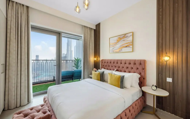 Durrani Homes - Majestic 4BR at Downtown