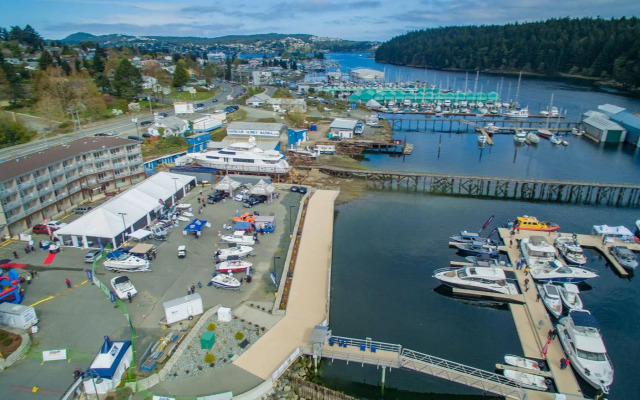 Waterfront Suites and Marina