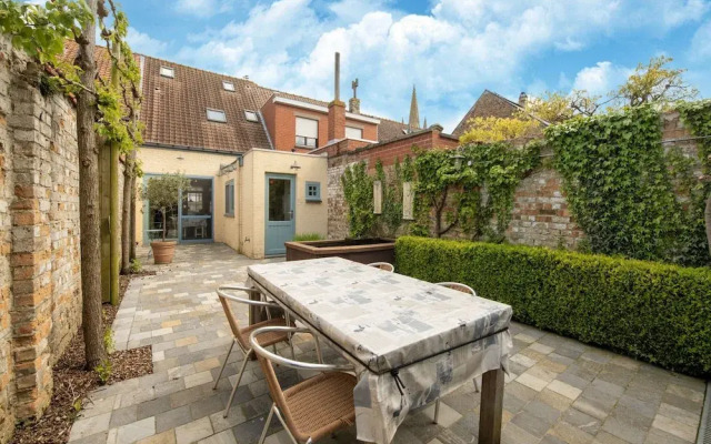 Seaside Charm & Privacy