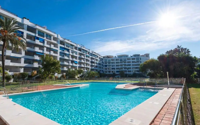 Comfy And Stylish Puerto Banus Apartment