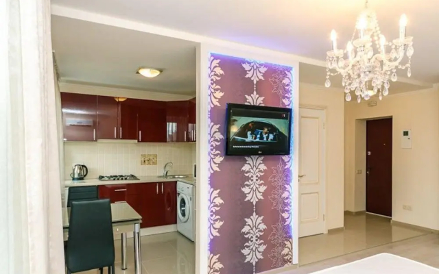 Lesi Ukrainki 5/18 Apartment