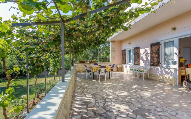 Alluring Apartment in Medulin near Beach