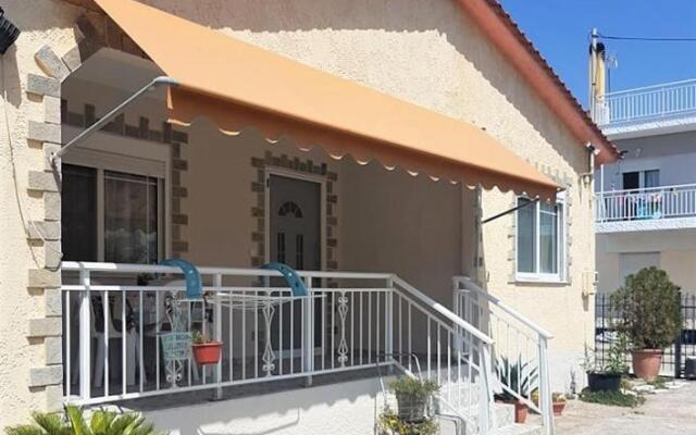 Sia Beach House